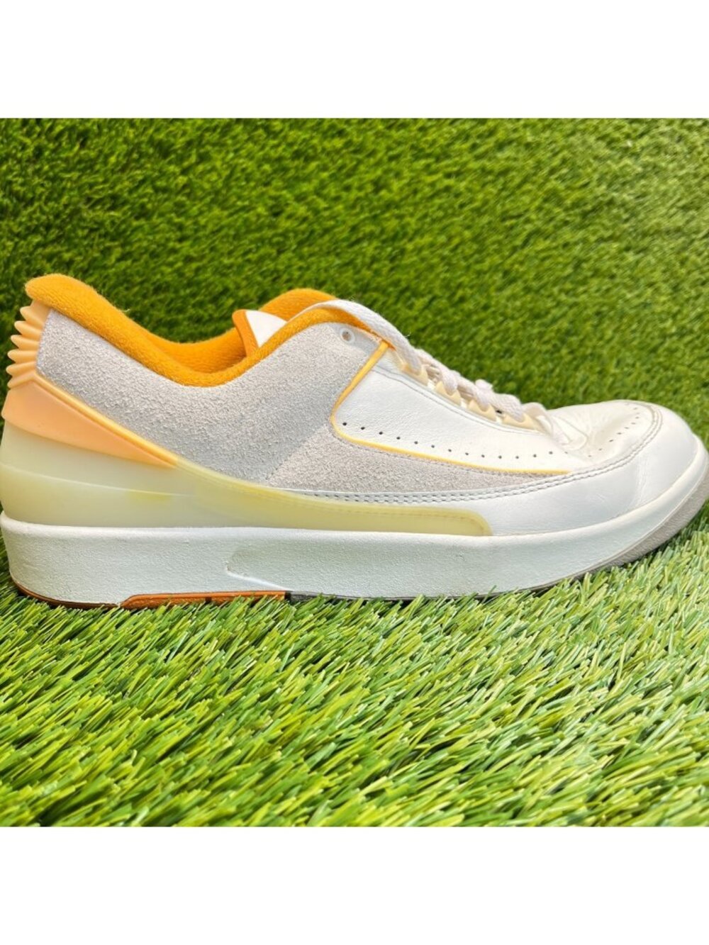 Nike Air Jordan 2 Retro Low Mens Size 12.5 Ivory Orange Athletic Shoes Sneakers